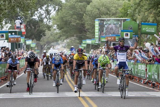Michael Matthews (Orica-GreenEdge) wins Stage 2