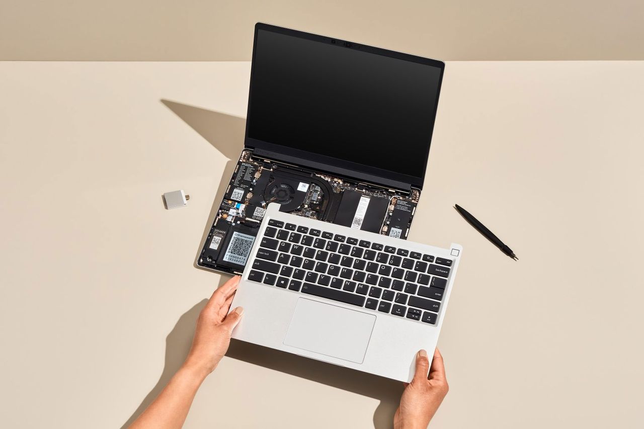 Framework, DeepComputing collaborate