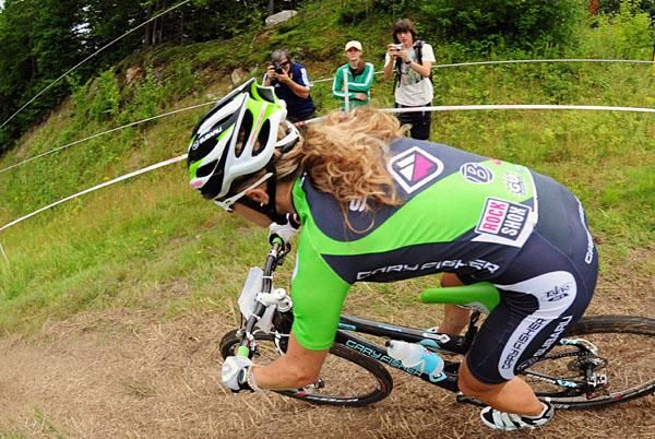 Willow Koerber (Gary Fisher/Subaru) heading to the bottom of the course.