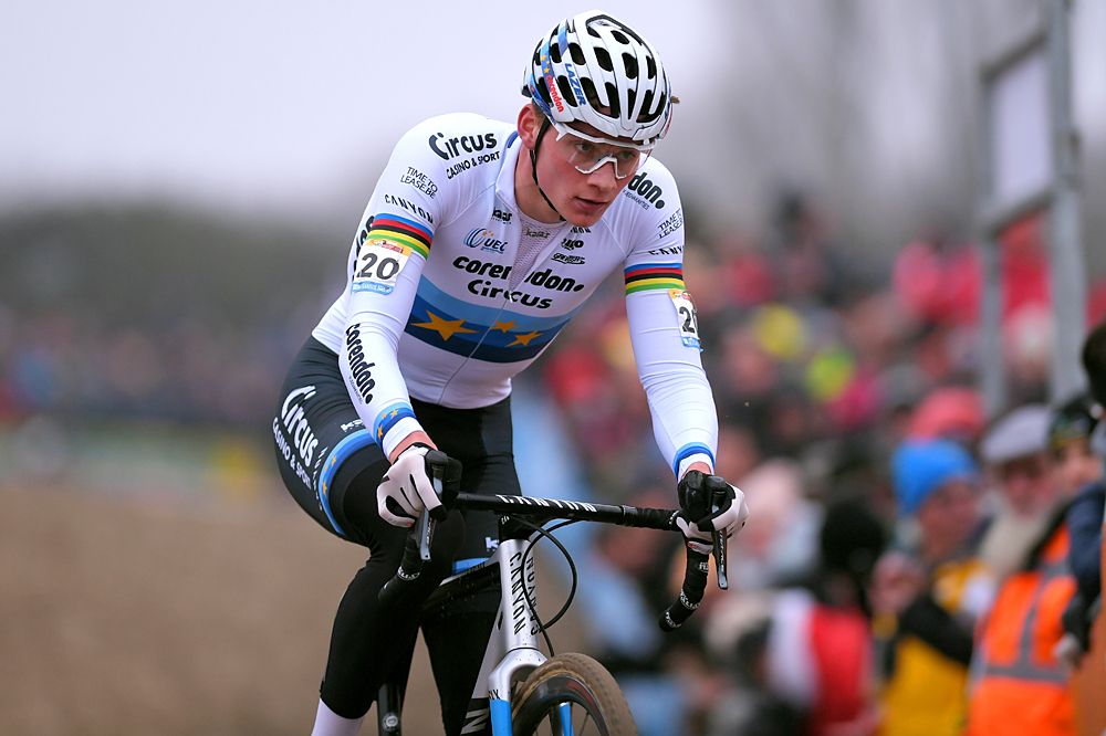Mathieu van der Poel on his way to winning the Koksijde World Cup