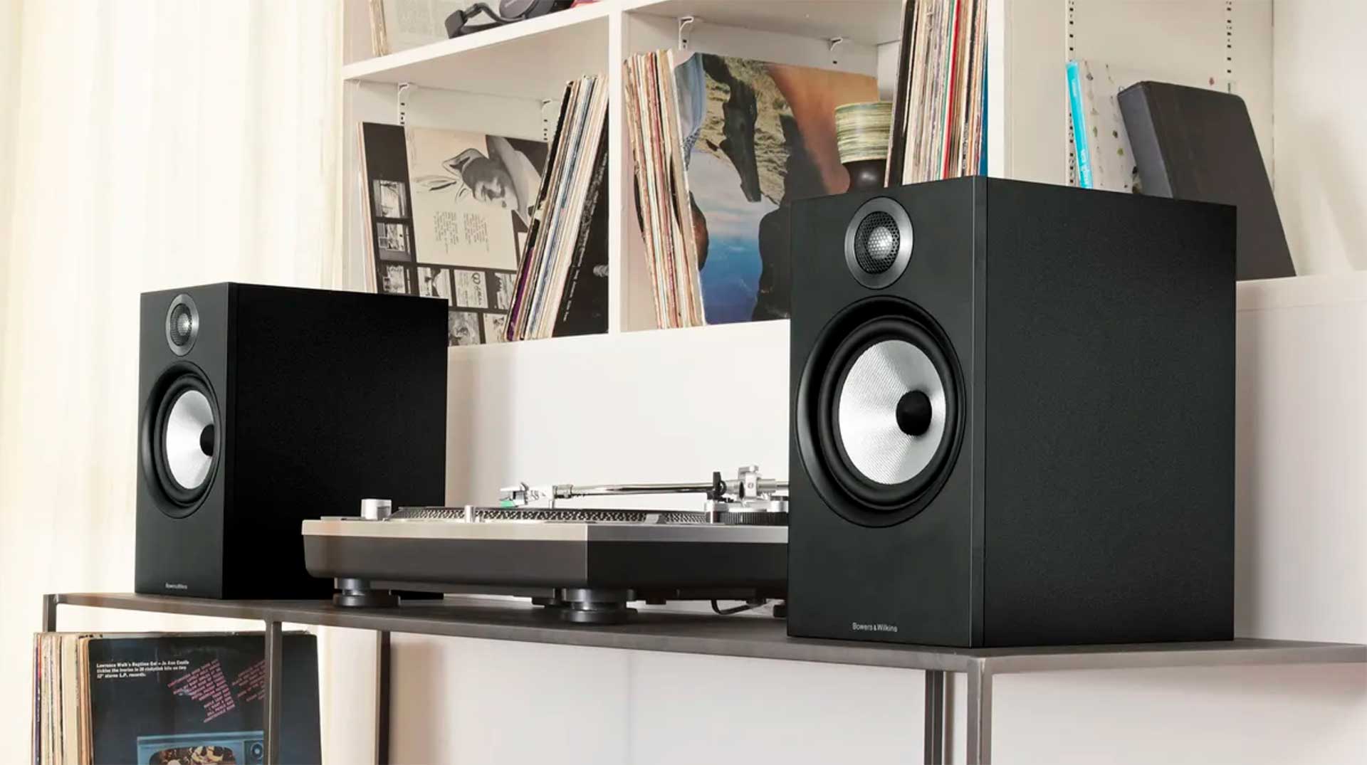 Bowers & Wilkins 606
