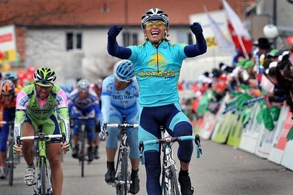 A jubilant Iglinsky takes the sprint.