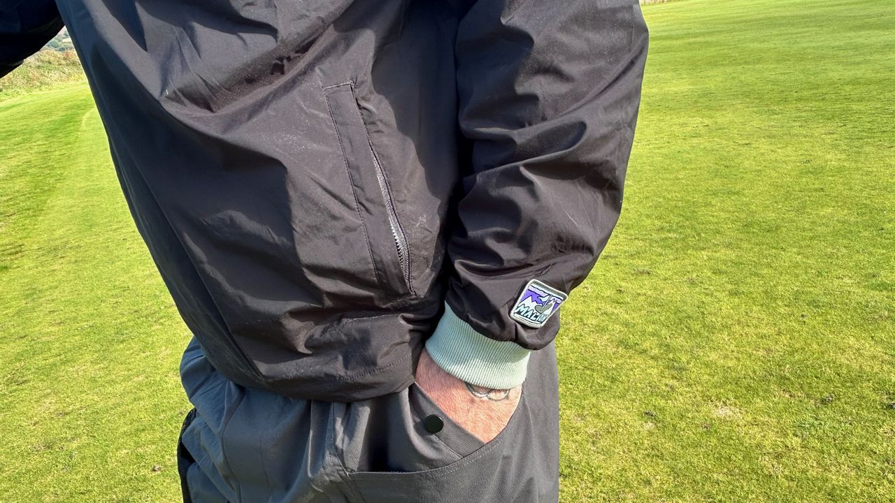 Photo of the Malbon Cascade LS Windshirt