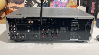 Yamaha R-N800A streaming amplifier