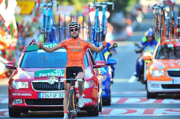 Igor Anton Hernandez (Euskaltel-Euskadi) celebrates his stage win