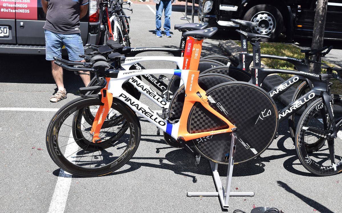 Dutch natiional timee trial champion Dylan van Baarle has a custom-painted Pinarello Bolide in the iconic orange of his home nation