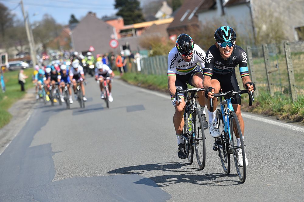 Michael Kwiatkowski leads Peter Sagan