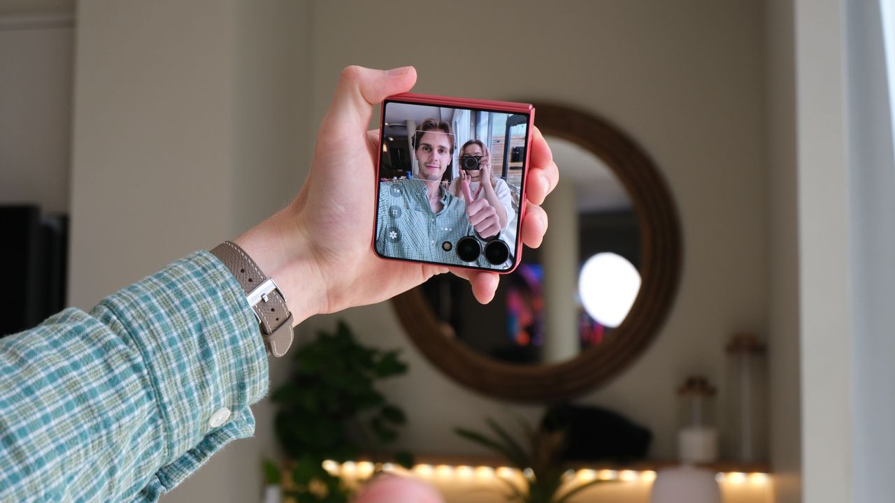 Samsung Galaxy Z Flip 7 hands-on images