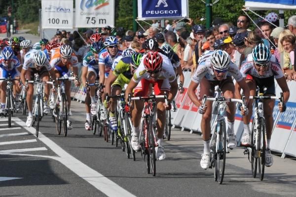 The sprint goes to Bouet, with Gallopin charging to the race lead in third.