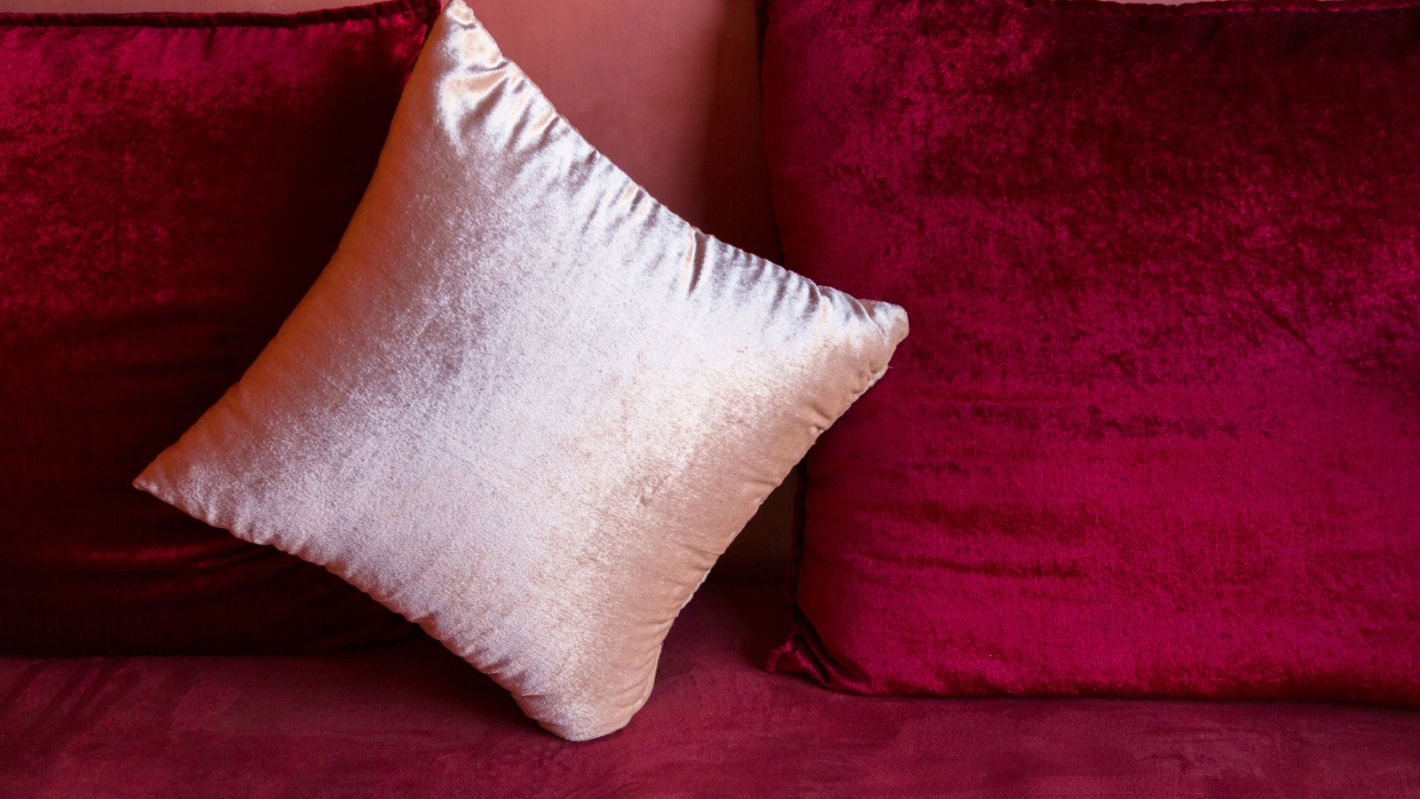 How to clean velvet cushions best sale