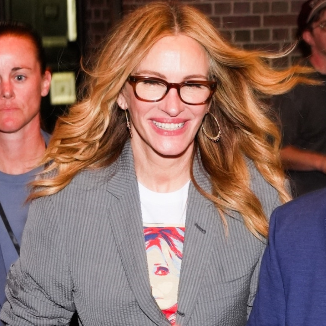 Julia Roberts wore the Bermuda shorts trend with a matching blazer in New York City