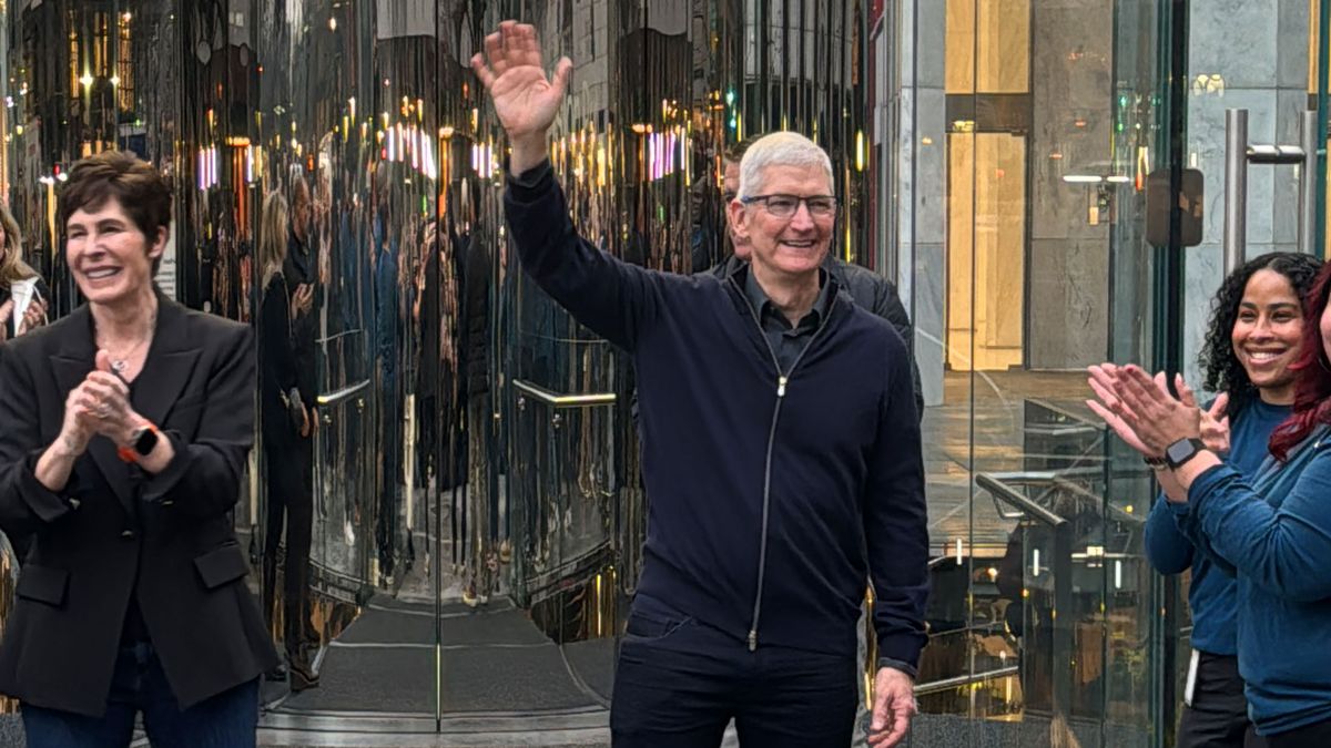 Apple Vision Pro store launch