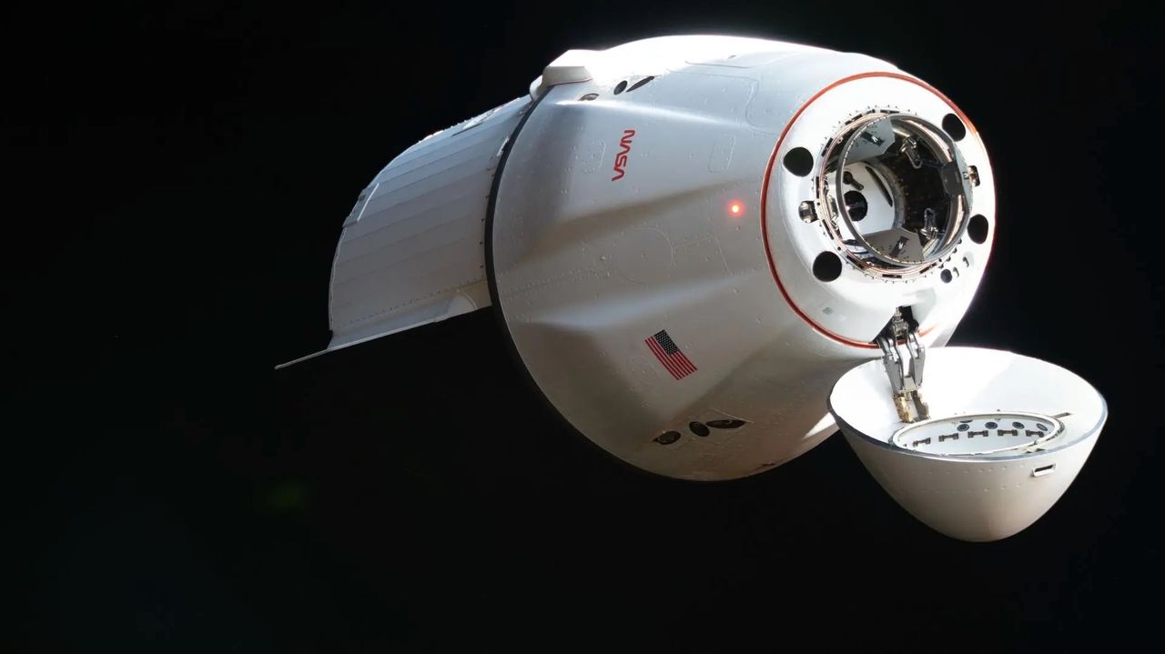SpaceX Dragon Cargo Spacecraft Scheduled to Return to Earth Today
