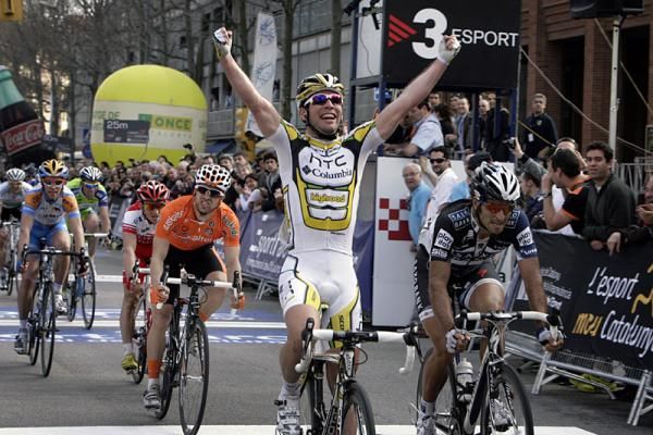Mark Cavendish (HTC - Columbia) celebrates his first victory of the 2010 season.