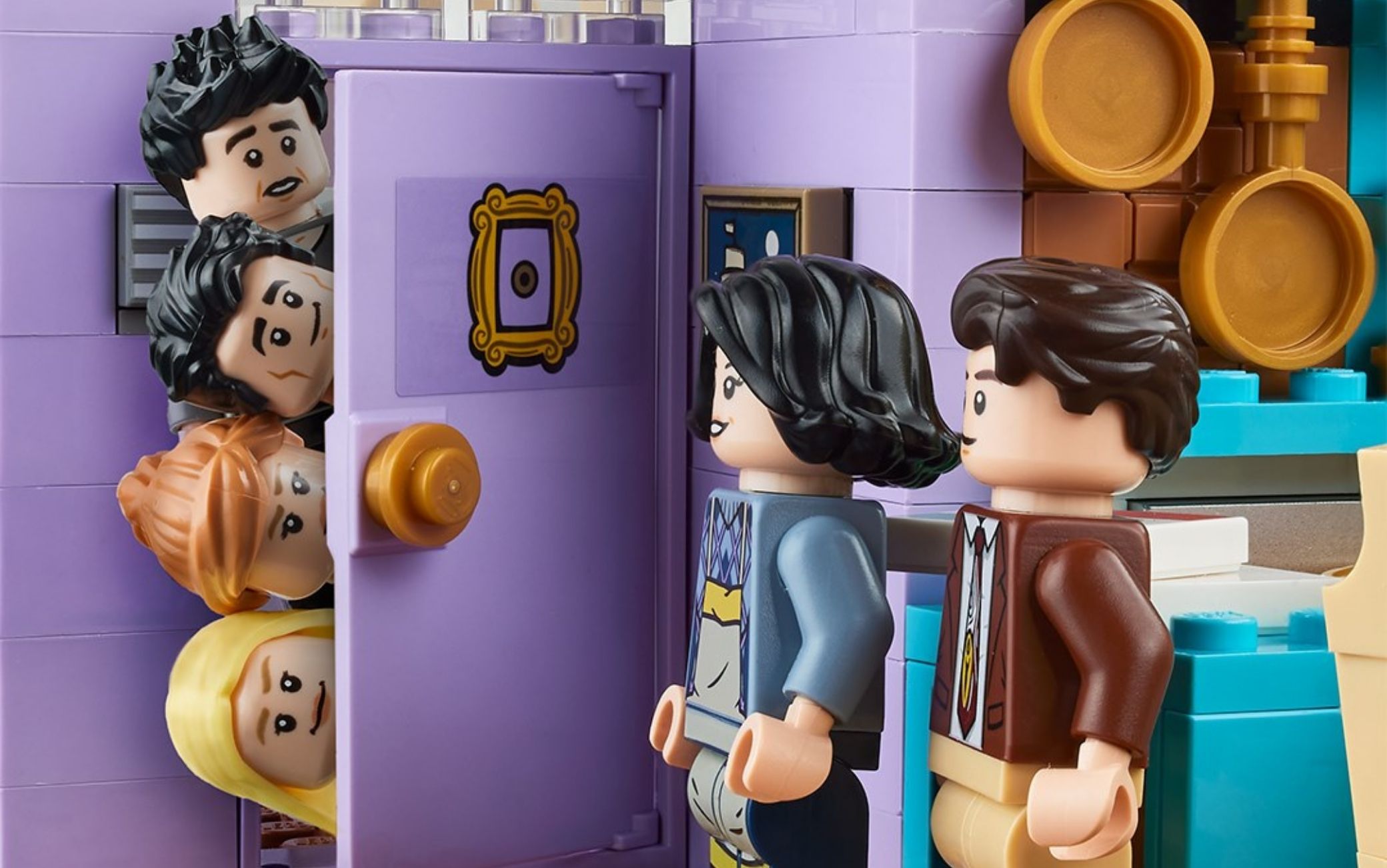 Lego FRIENDS, in arrivo il nuovo set Lego dedicato ai fan dell'iconica serie  TV