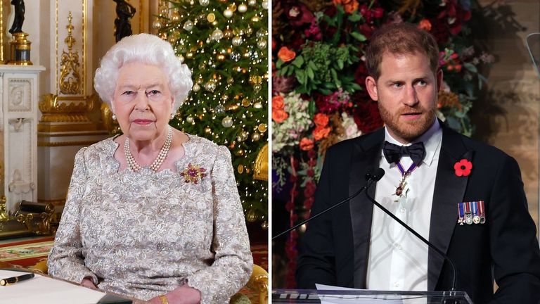 Queen 'upset' Prince Harry with Christmas photograph snub 