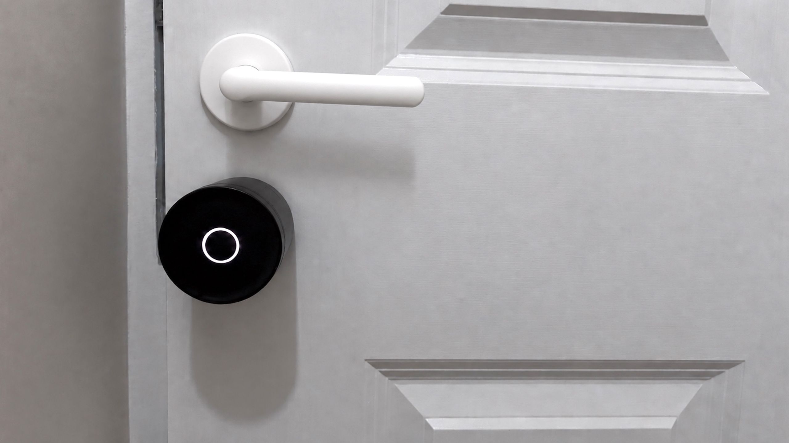 The Yale Linus Smart Lock L2 Lite is a clever, affordable Matter lock with no subscription fee, but a few rough edges
