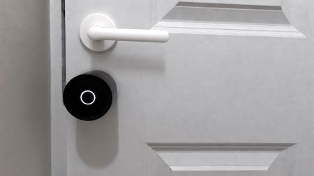 Yale Linus Smart Lock L2 Lite installed on door underneath door handle