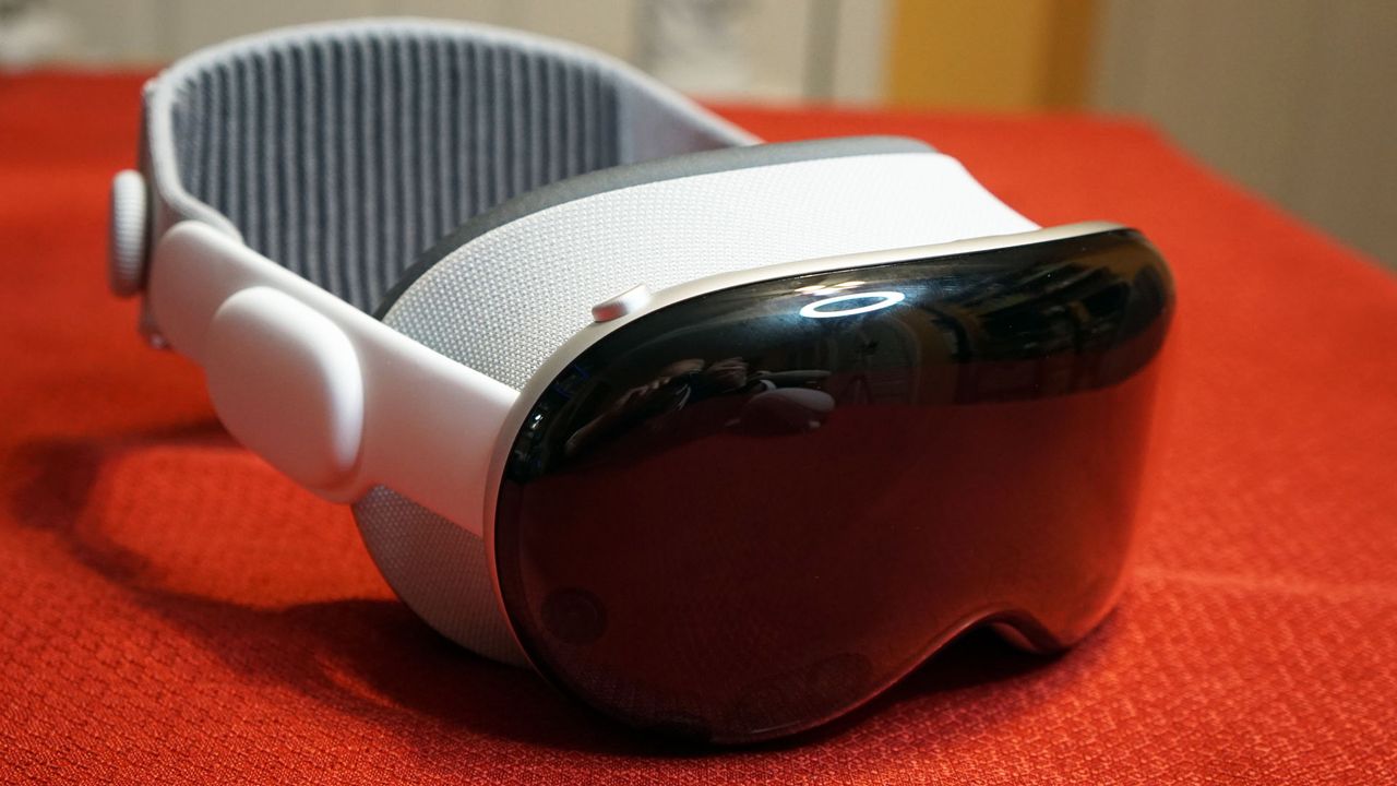 Apple Vision Pro Review