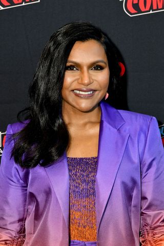 mindy kaling - hairstyles for round faces