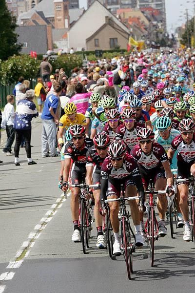 CSC on the front, keeping the pace high