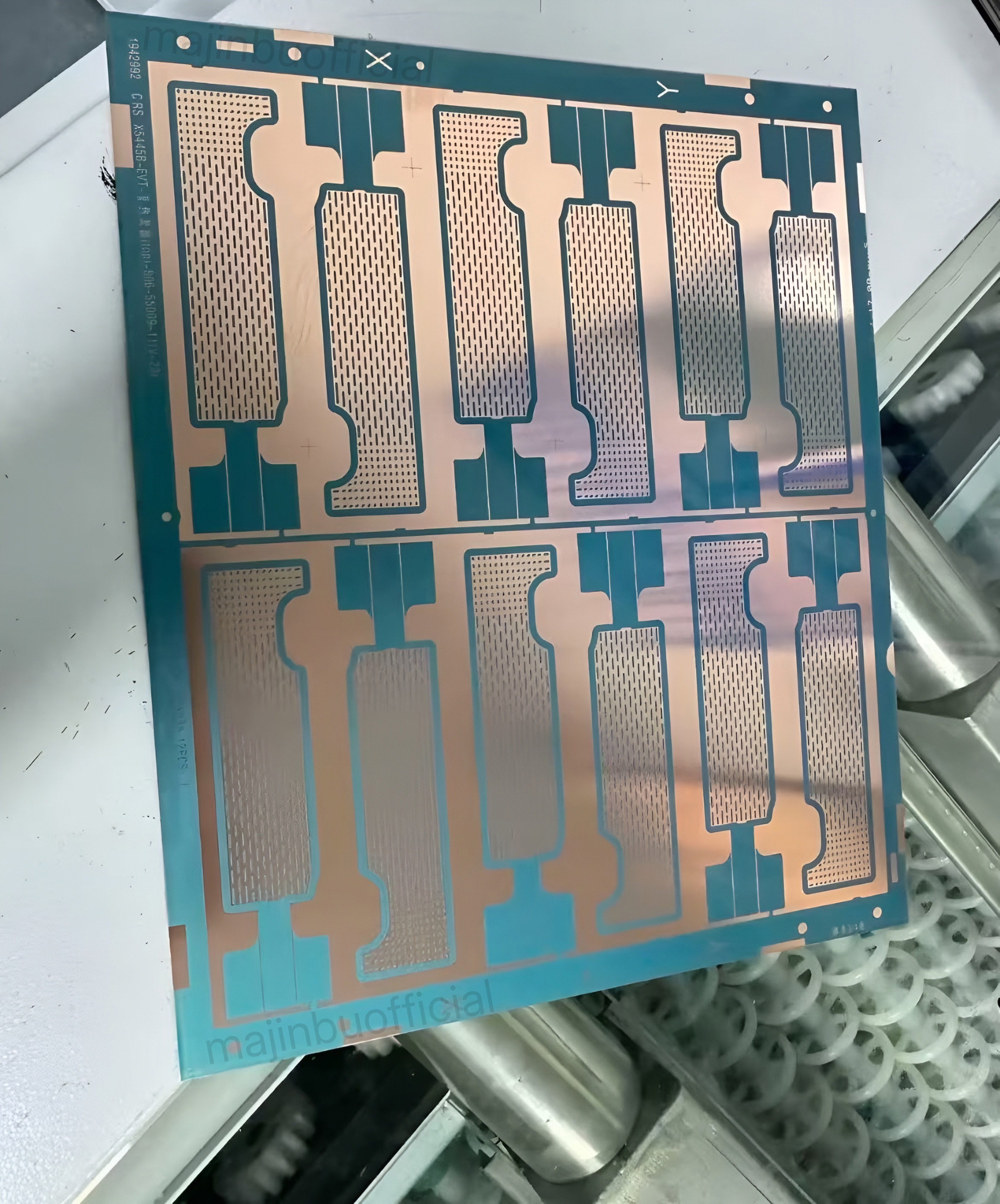 An alleged image of vapor chambers for the iPhone 17 Pro