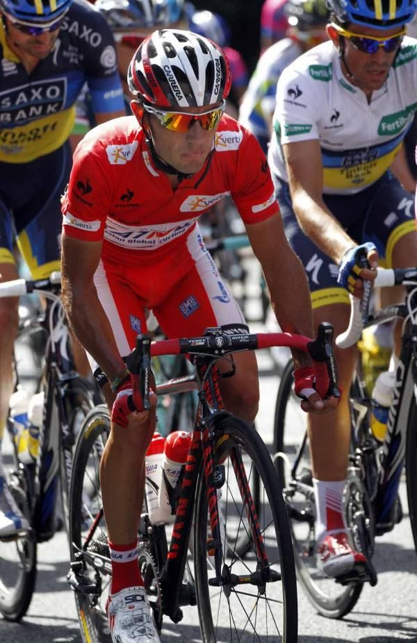 Joaquim Rodriguez (Katusha) had a comfortable day in red.