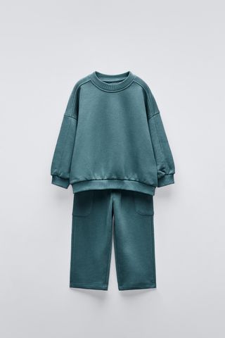 Sweatshirt and Pants Matching Set