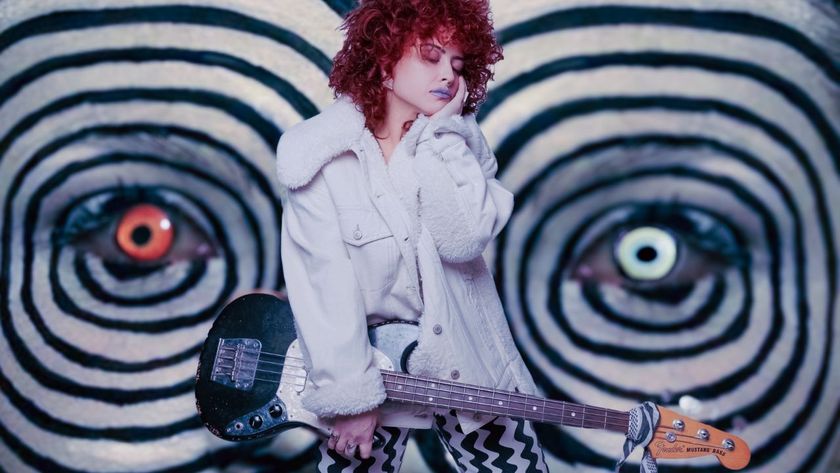 Bassist Pops Magellan