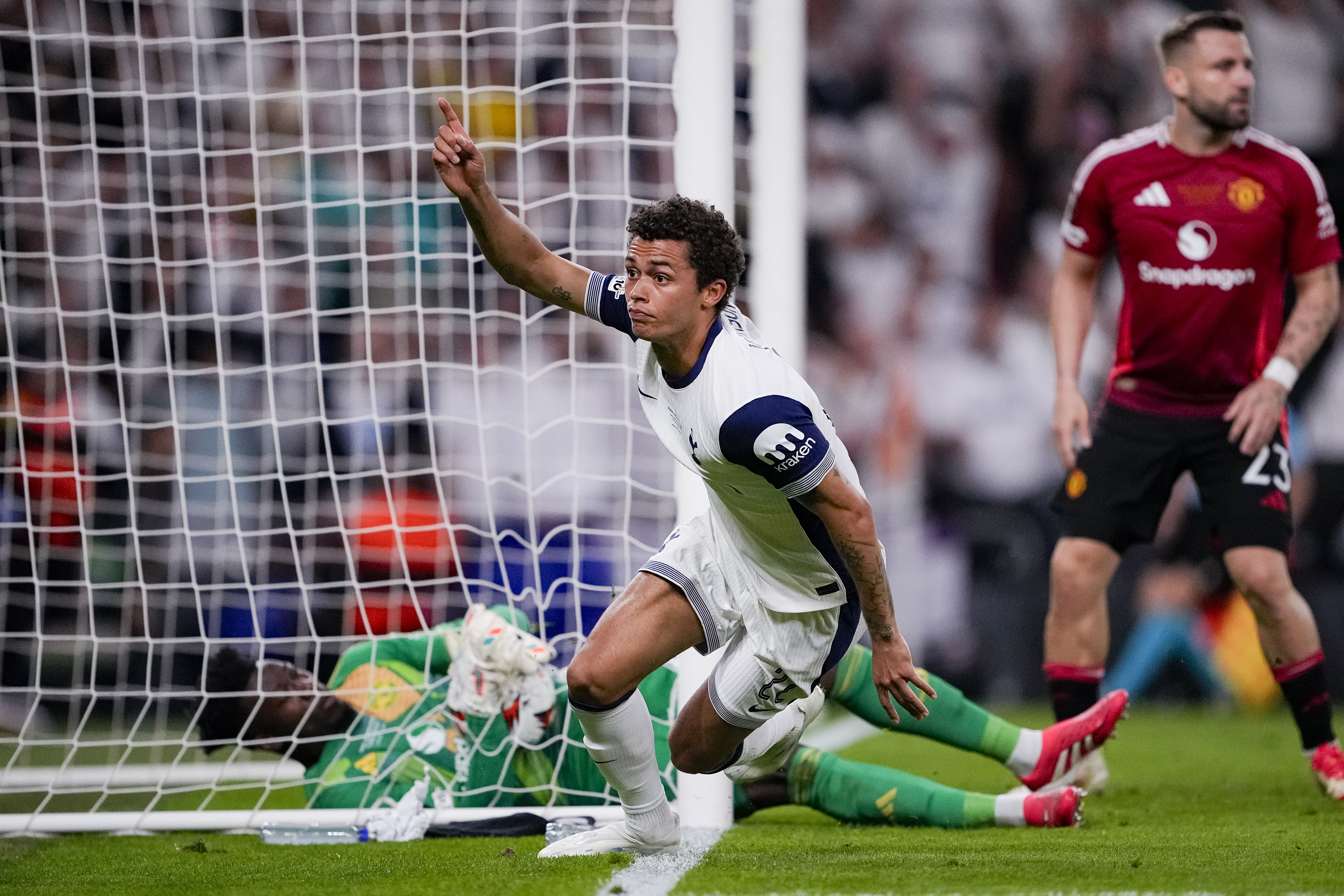 The most exciting Tottenham memorabilia for decades has gone on sale