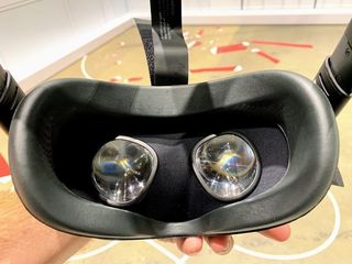 Oculus Quest lenses