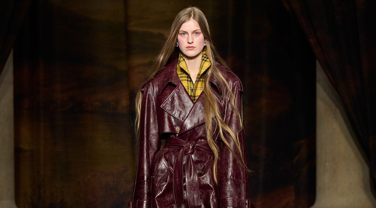 Burberry A/W 2025 model Iris Lasnet daughter of Stella Tennant 