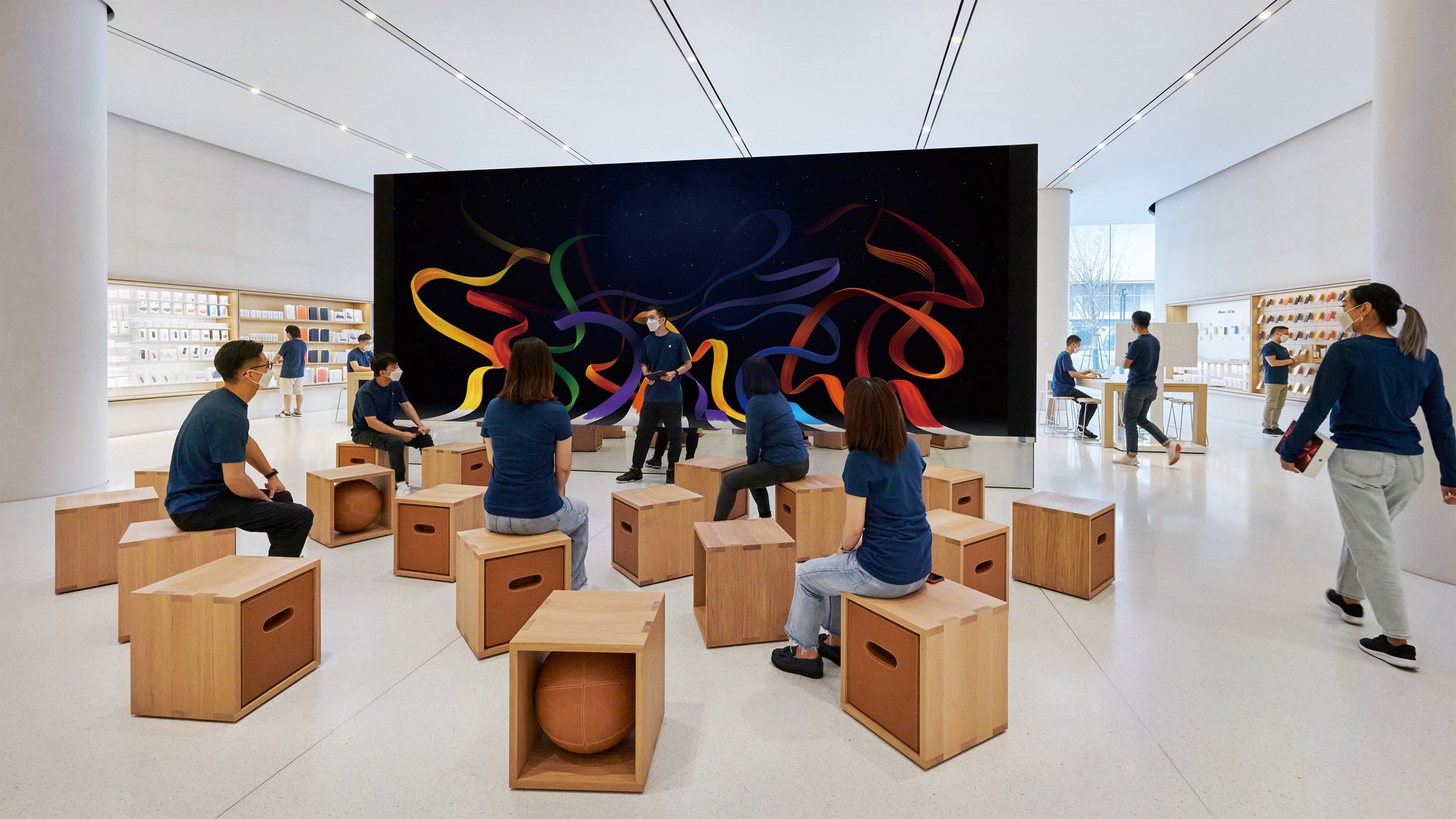 столы в apple store