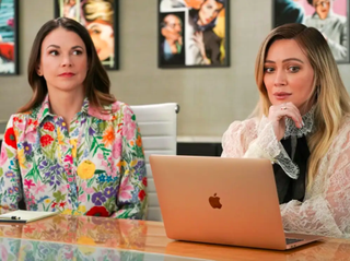 Sutton Foster and Hilary Duff on 'Younger'