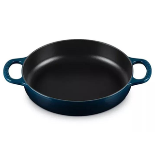 Signature Everyday Pan in Nuit by Le Creuset