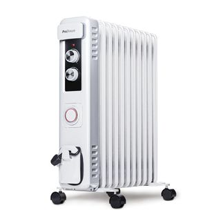 The white Pro Breeze 2500W Oil Filled Radiator with 11 Fins