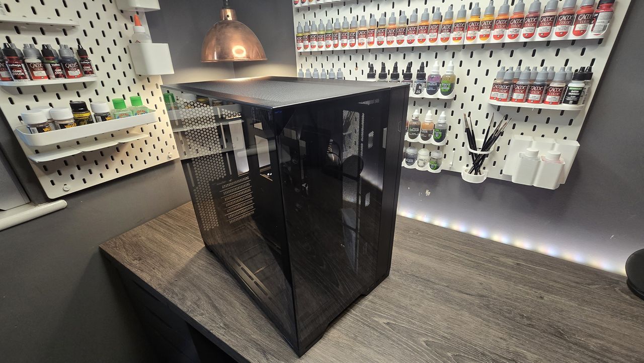 Lian Li O11 Vision Compact PC case