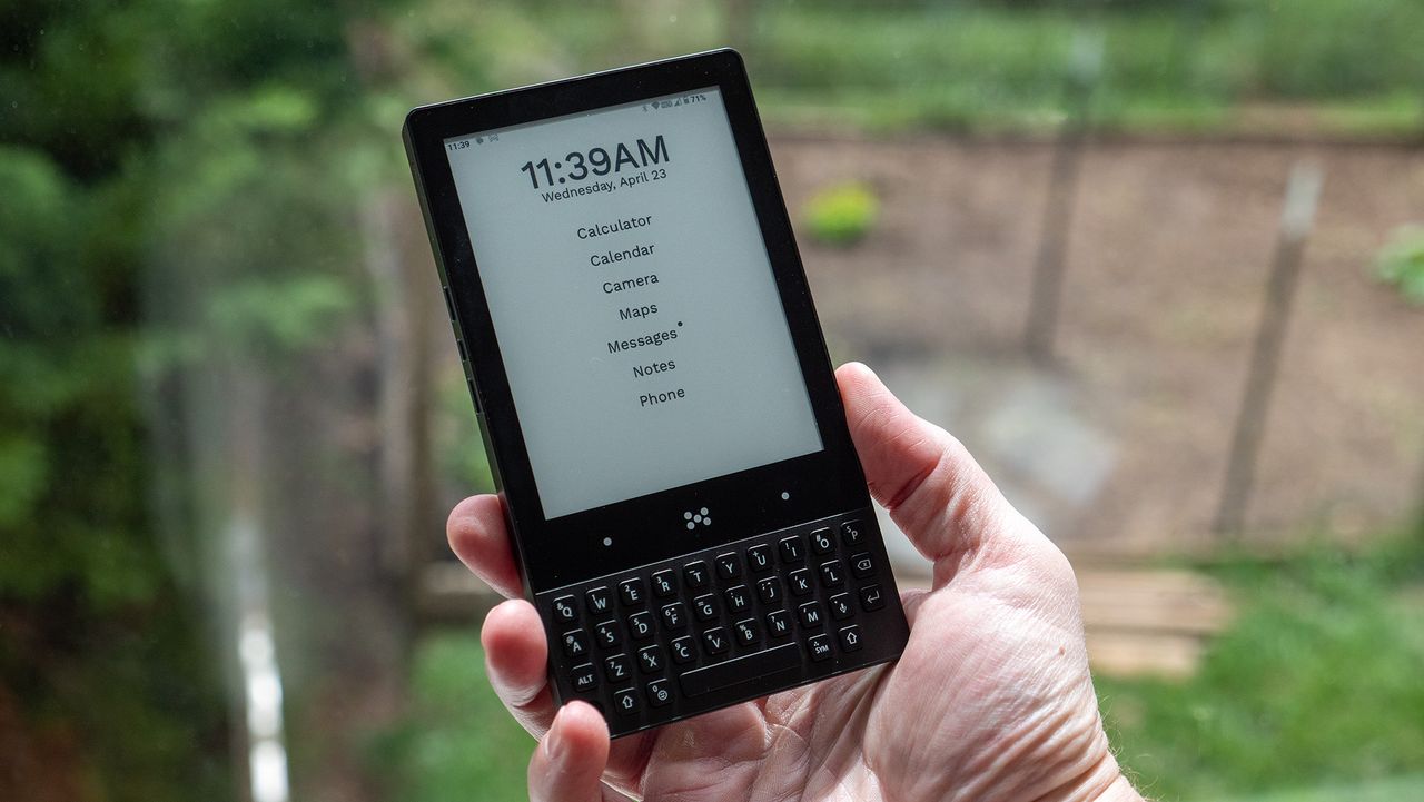 The black Minimal Phone's home screen