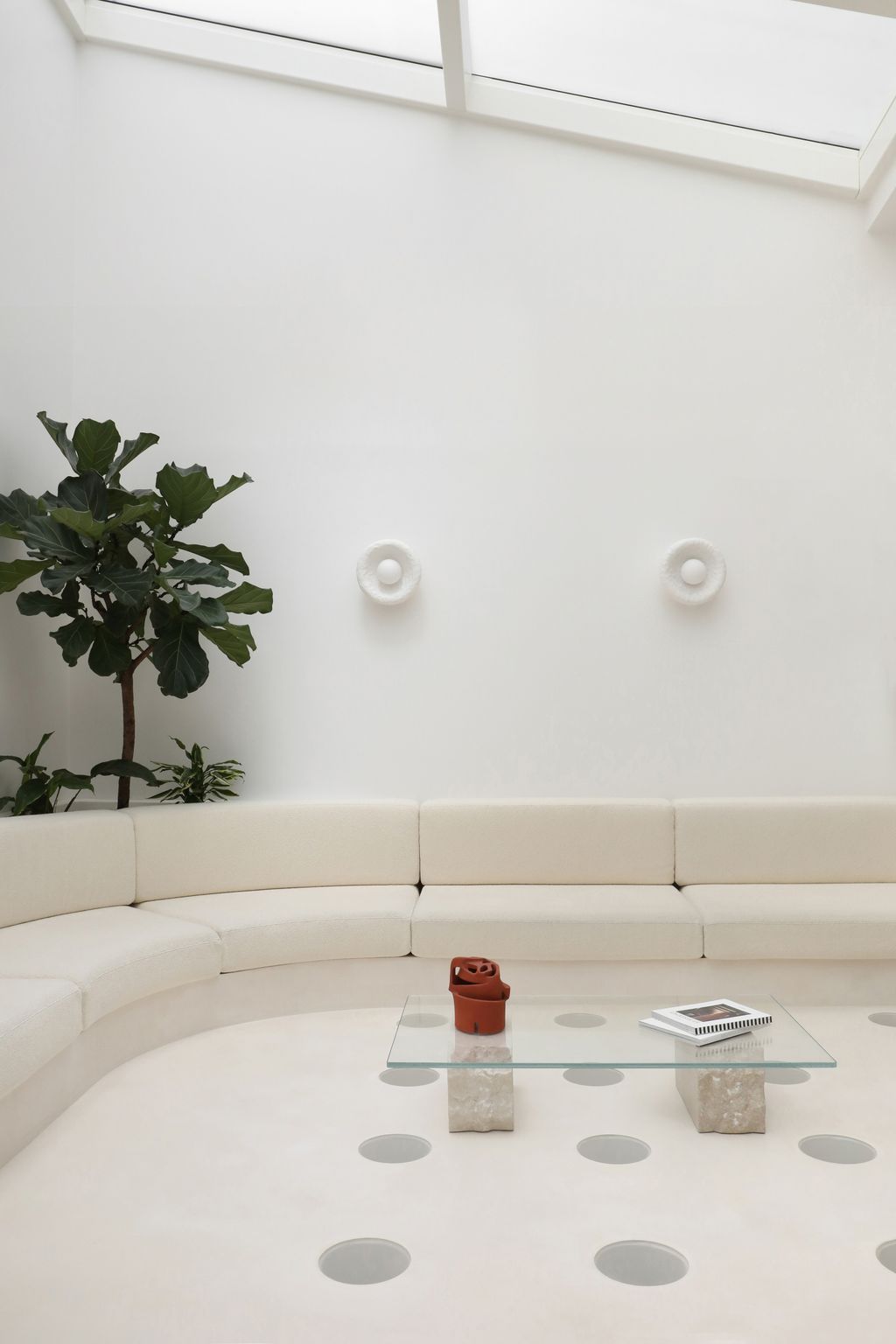 10 minimalist couches that are defining modern living | Livingetc