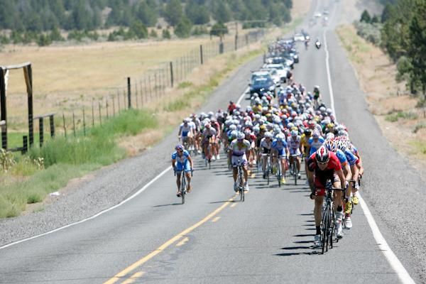The field tries in vain to get back some time on the break.