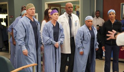 how to watch Grey's Anatomy cast in the latest season