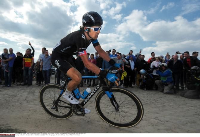 Geraint Thomas (Team Sky) cornering