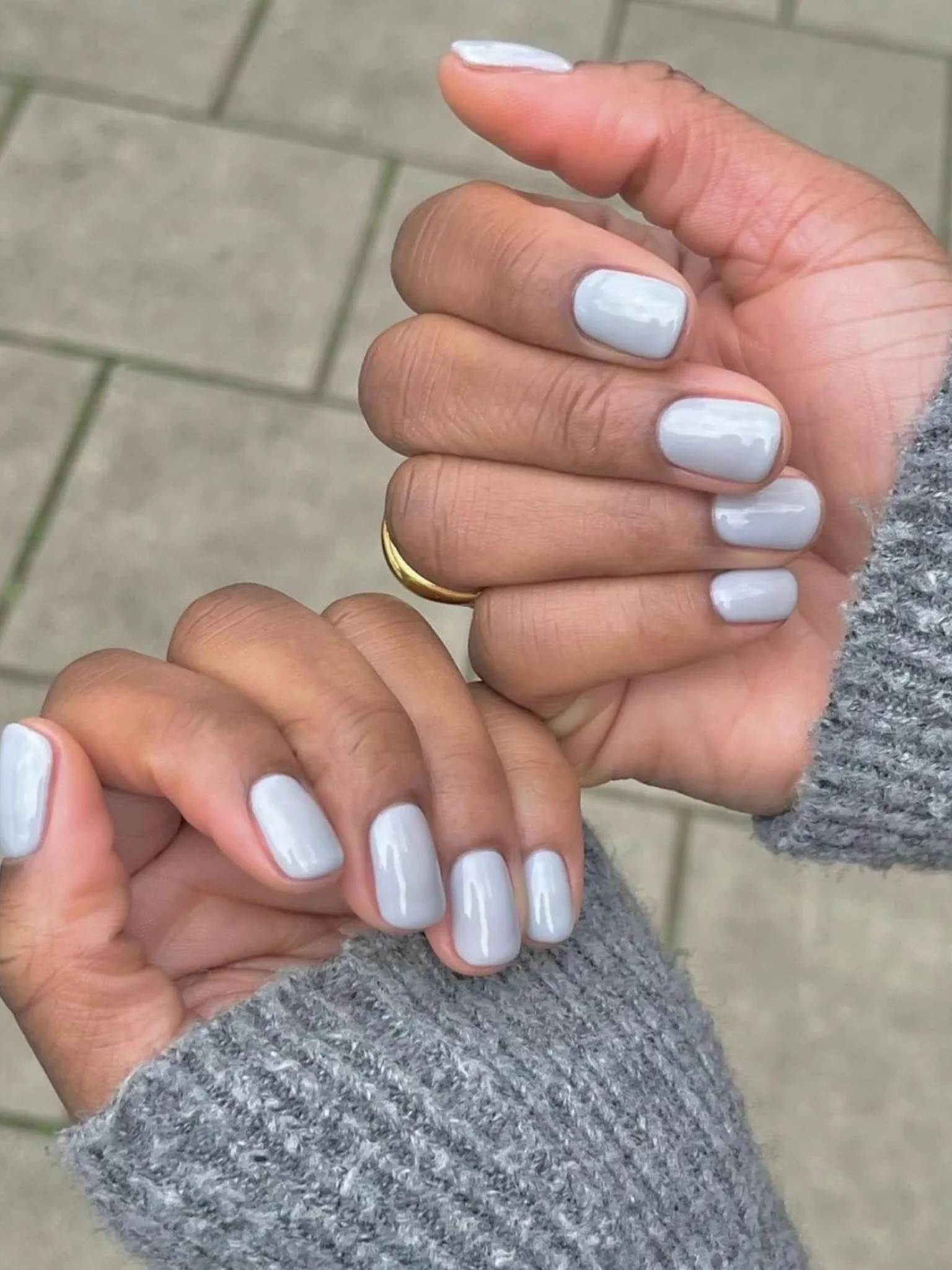 Short milky grey nails