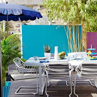 garden dining table with umbrella
