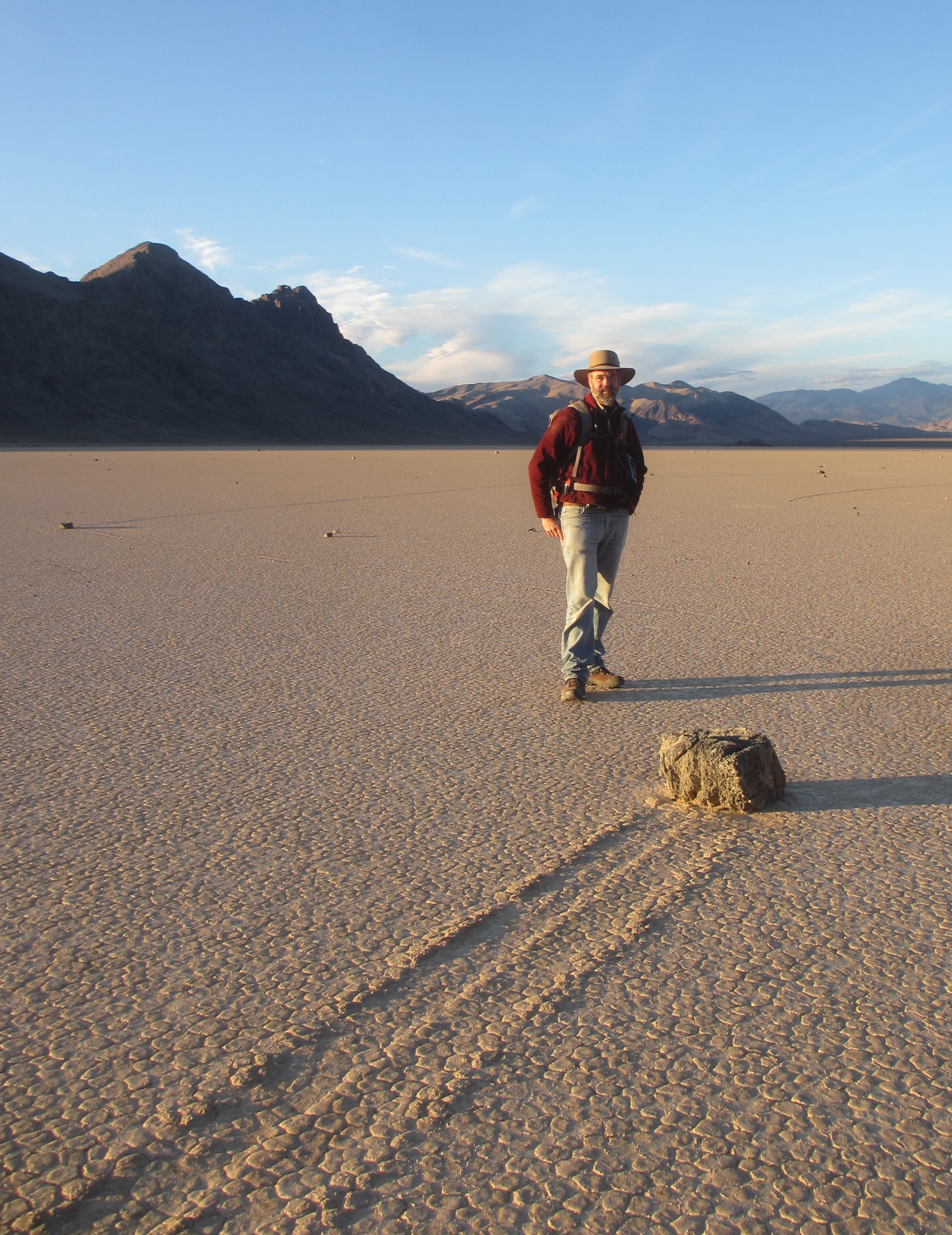 Racetrack Playa rock trails