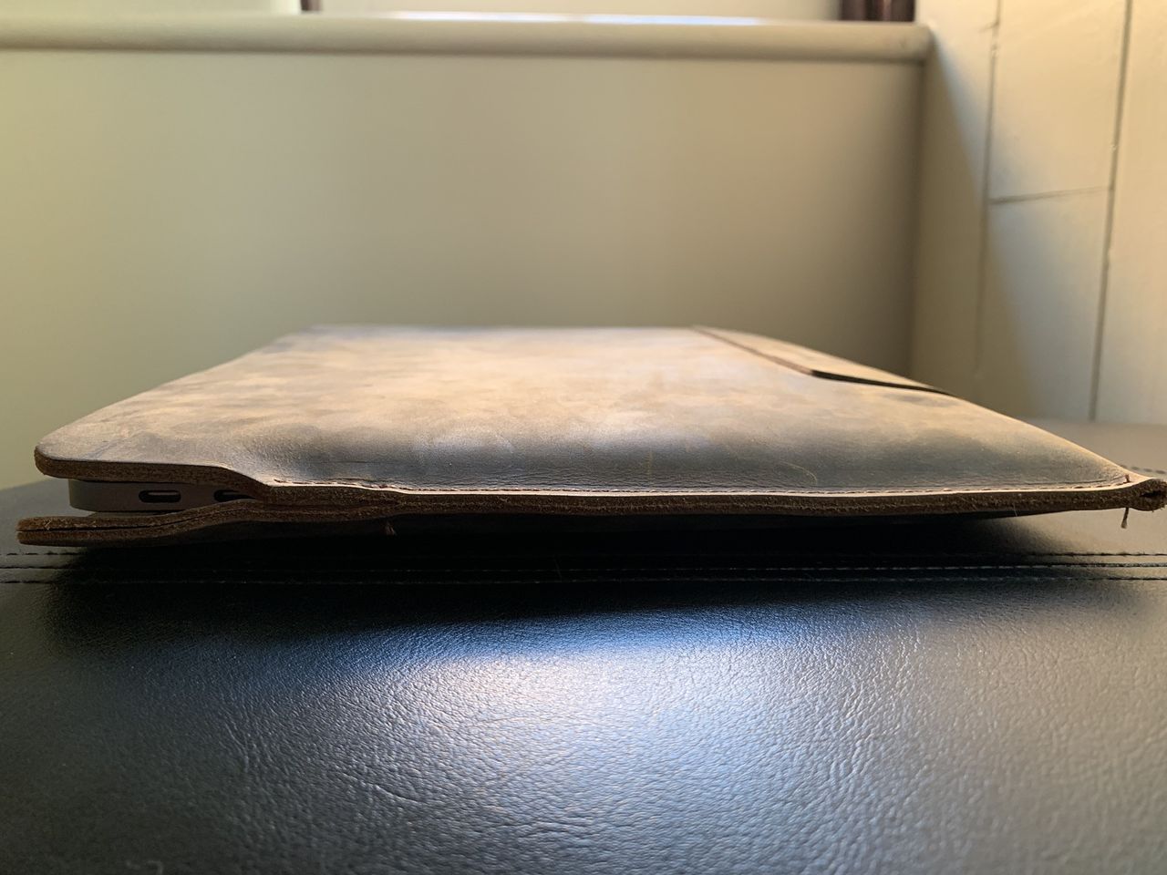 Waterfield Designs VERO Sleeve side view