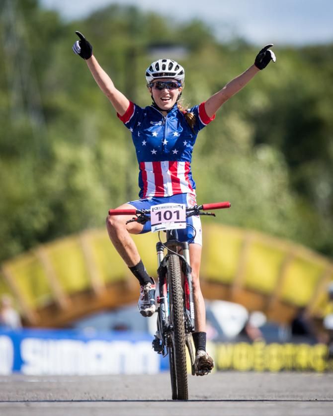 Kate Courtney wins at the Mont-Sainte-Anne World Cup