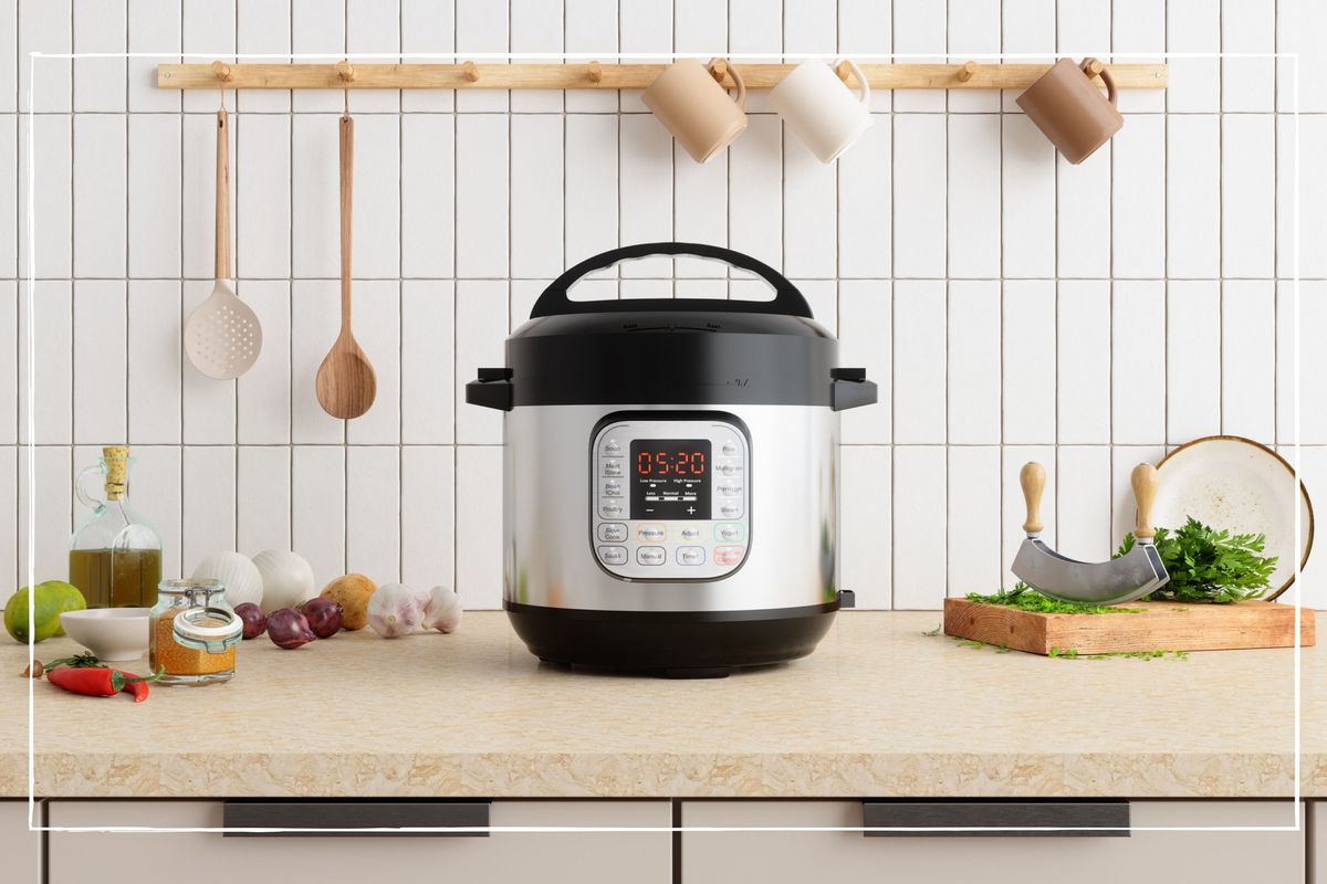 10 Of The Smartest Slow Cooker Hacks Ever