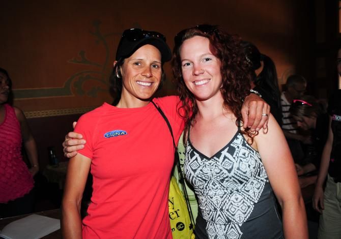 Luna teammates Katerina Nash (L) and Teal Stetson-Lee (R) at the racers' meeting