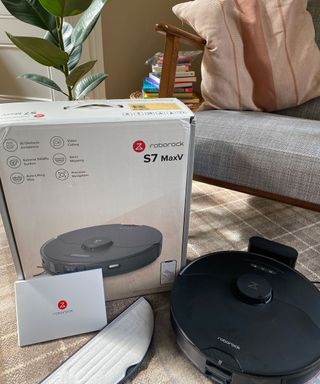 roborock s7 maxV Ultra unboxed with box, manual and accessories